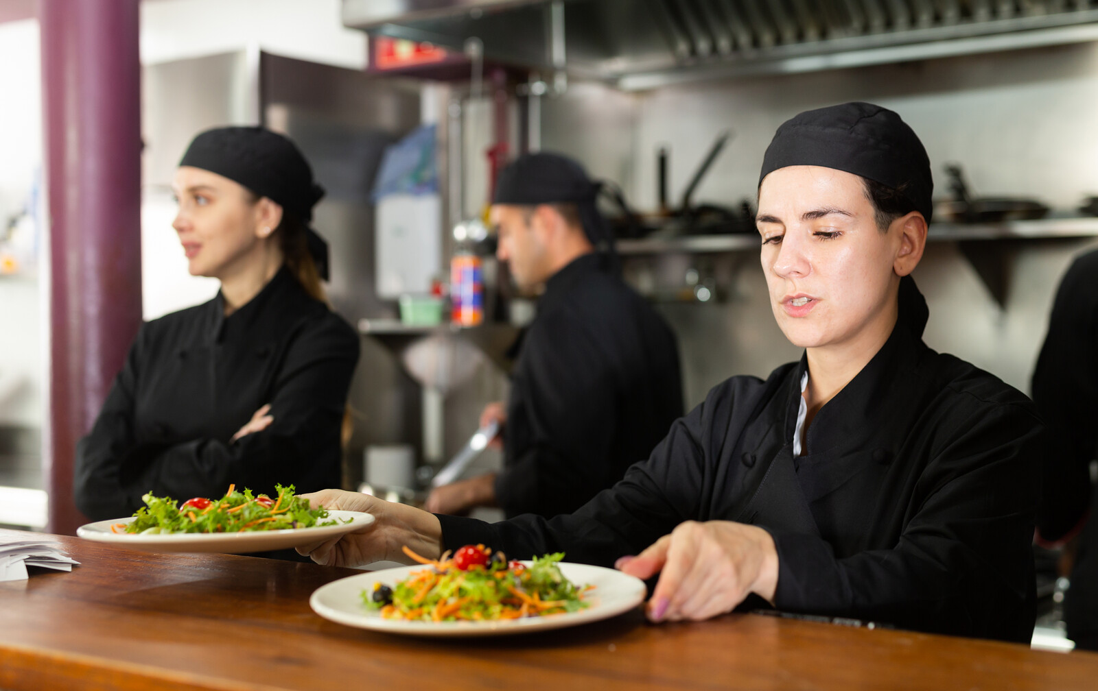basil box chef serving food